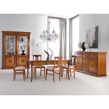 Sala da pranzo classica con argentiera in legno toulipier