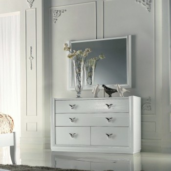 Comò con 4 cassetti stile classico contemporaneo, fianco dettagliato