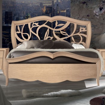 Letto matrimoniale in frassino con testata traforata