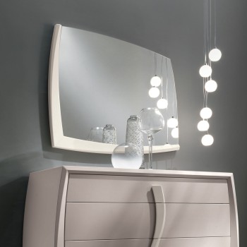 Specchiera sagomata con cornice toulipier, design elegante