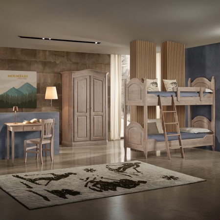 Sedia in massello di abete con fondo in legno