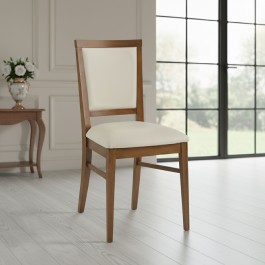 Credenza classica in legno con dettaglio ambientato