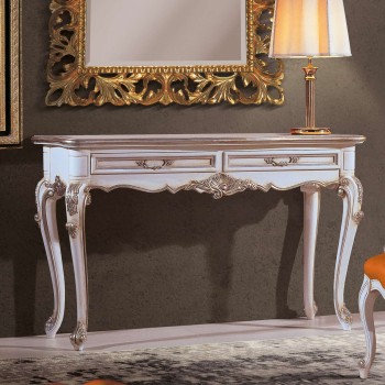 Consolle con particolari intagliati, gambe curve e design classico